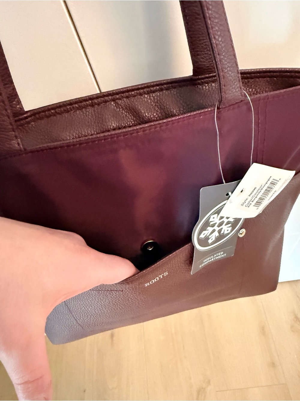 NEW Roots Lunch Purse - Picture 3 of 7